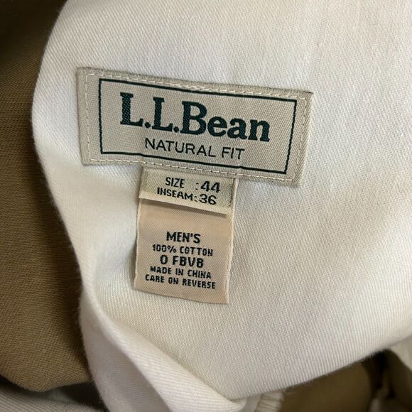 L.L. Bean NWT Flat Front Straight Leg Wrinkle-Resistant Chino Pants Size 44 X 36 - Picture 5 of 14